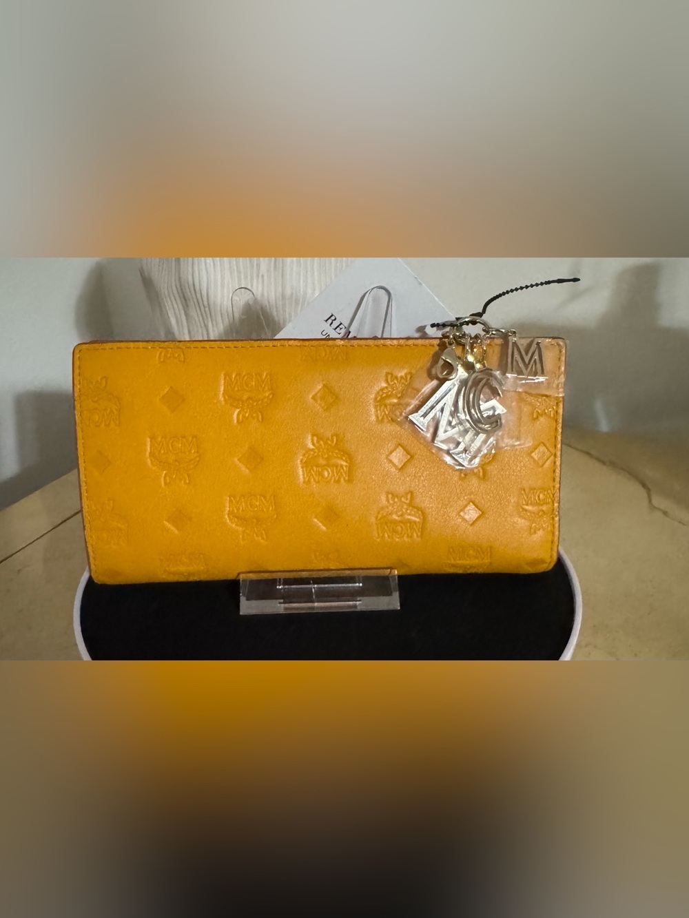 MCM RARE Mustard Klara Continental Wallet Bifold Embossed Yellow Full Inc/COA - Picture 14 of 16